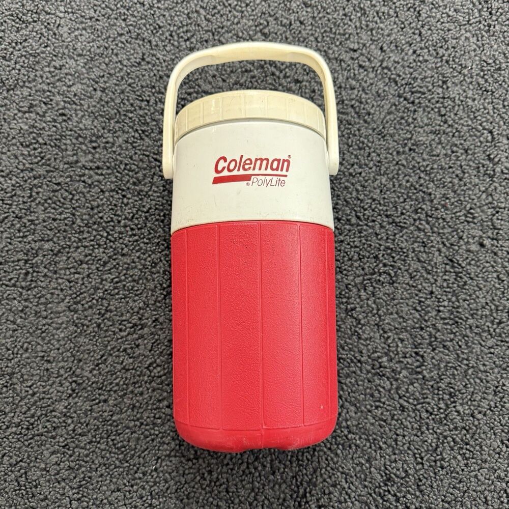 Vintage Coleman 5590 Polylite Water Jug Cooler Red 1/2 Gallon Thermos USA